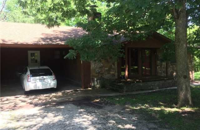 2443  W Central  ST - 2443 West Central Street, Siloam Springs, AR 72761