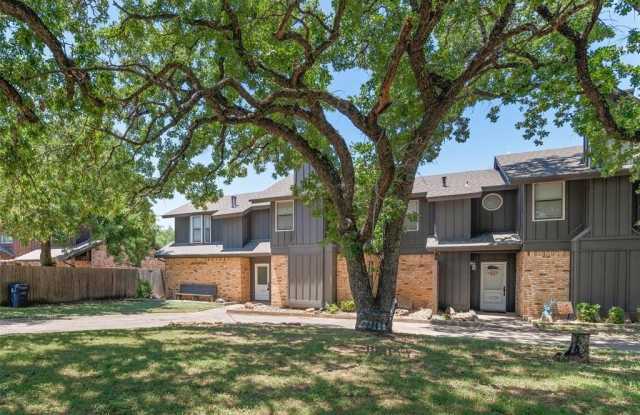 1722 Stonegate Drive - 1722 Stonegate Drive, Denton, TX 76205