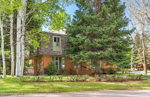 531 Gillespie Avenue photos photos