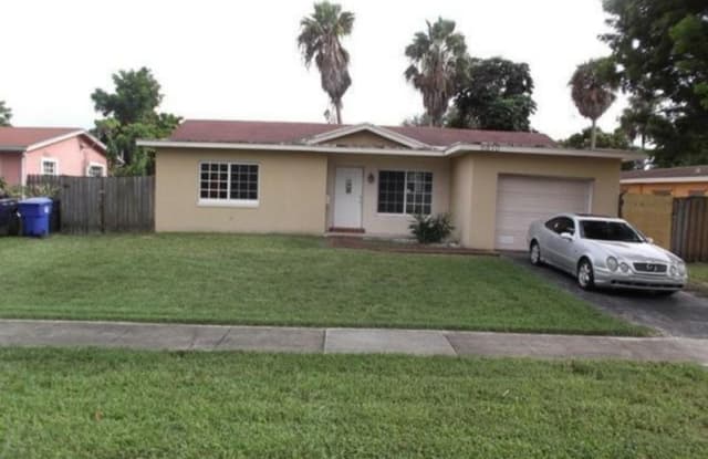6810 merion ct - 6810 Merion Court, North Lauderdale, FL 33068