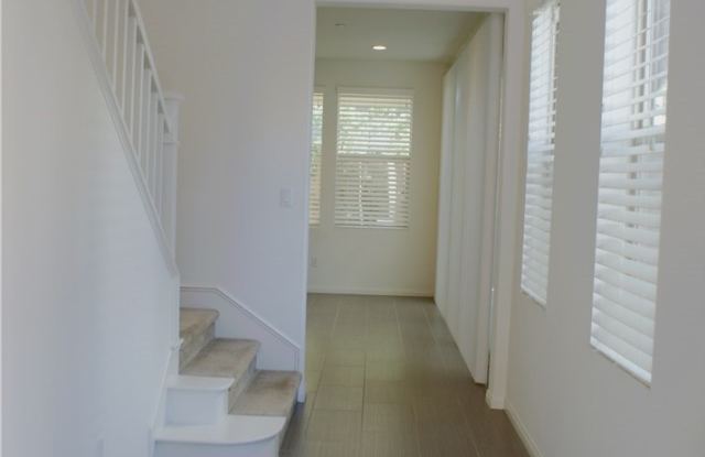 3451 Villa Drive Gallery 2
