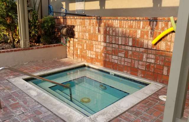 339 South Catalina Avenue Unit #326 Gallery 4