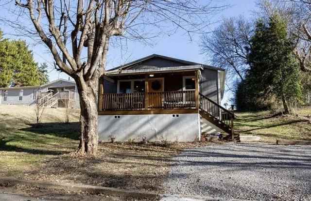 Lenoir City 37771 - Available Furnished or Unfurnished, 3 bedroom, 2 bath home - Contact Karen Robertson 865-454-7626 photos photos Lenoir City 37771 - Available Furnished or Unfurnished, 3 bedroom, 2 bath home - Contact Karen Robertson 865-454-7626 photos photos
