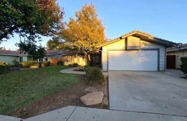 Charming Fresno Home with Beautiful Curb Appeal! - 3782 North Cleo Avenue, Fresno, CA 93722