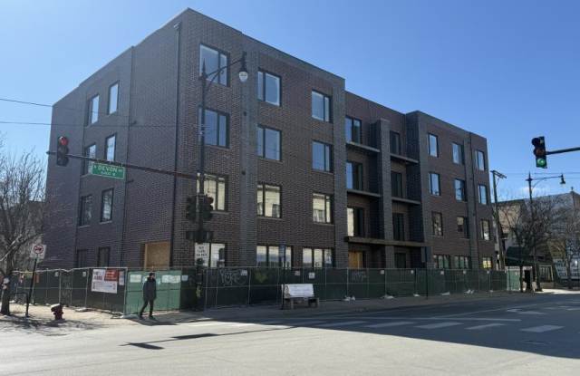 6350 N Glenwood Ave photos photos