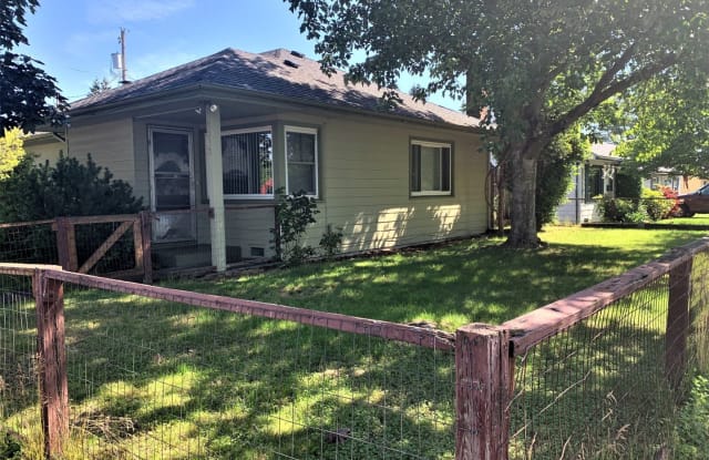 2803 Fairmount Ave - 2803 Fairmount Avenue, Vancouver, WA 98661
