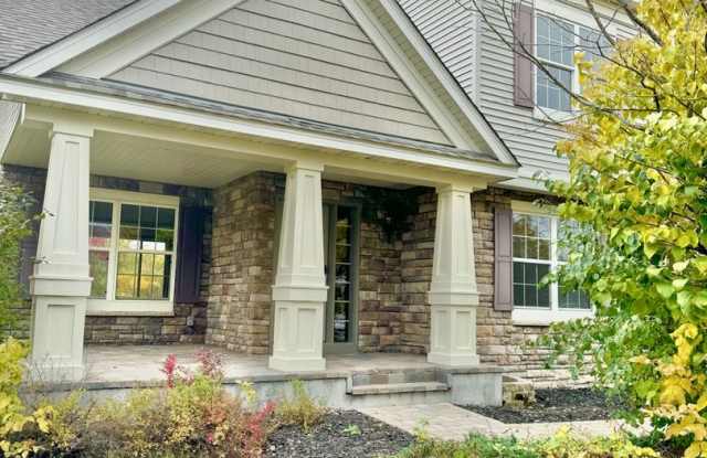 4 Bedroom Single Family Home in Forest Lake Gallery 4