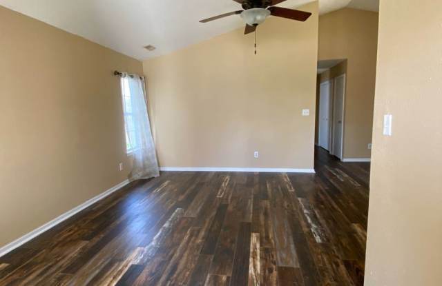 8532 Sweet Birch Dr. Gallery 4