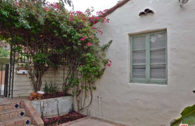 1621 Silverwood Terrace photos photos