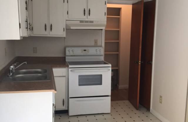 215 Peyton Pl SW Gallery 2