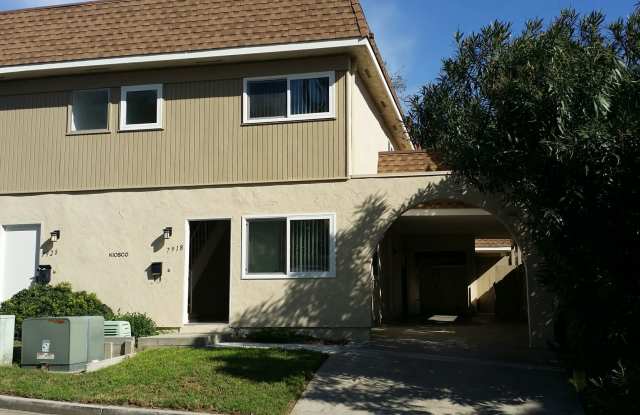 UTC Duplex 1475 Sq Ft 3 bedroom 1.5 ba wood floors photos photos