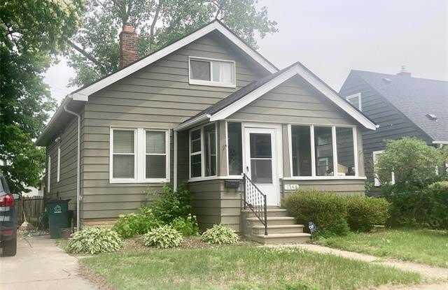 1546 W MARSHALL Street photos photos