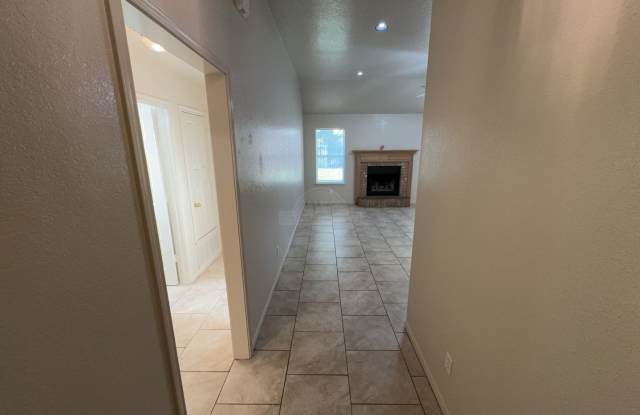 2700 Diaz, Killeen Gallery 3
