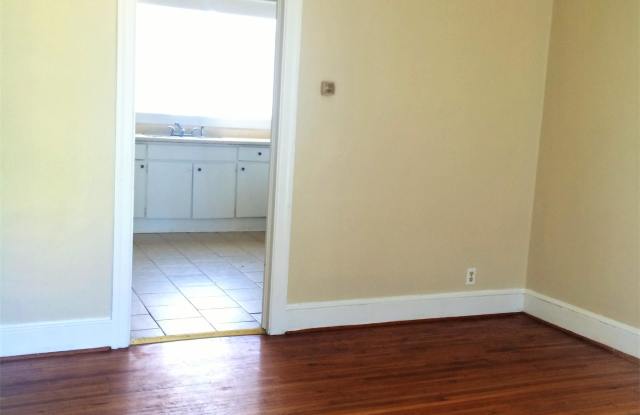 2727 Watson Drive Gallery 3
