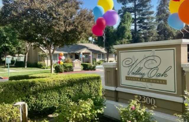 Valley Oak photos photos