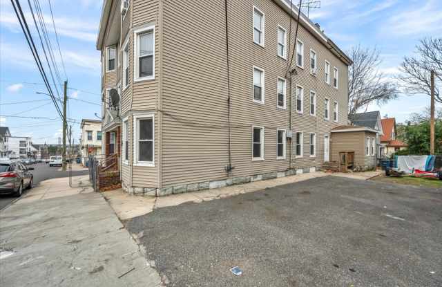 1151 Ogden st ext 1st fl right Gallery 2