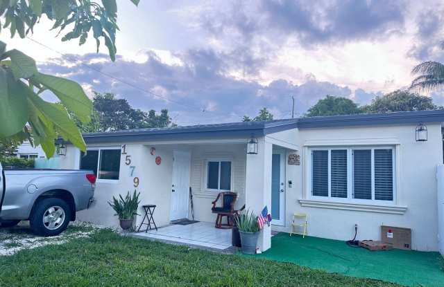 Studio in North Miami Beach Includes Utilities/ Estudio en North Miami Beach Incluye servicios públicos photos photos