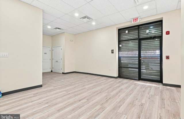 119-123 E LEHIGH Avenue Gallery 2