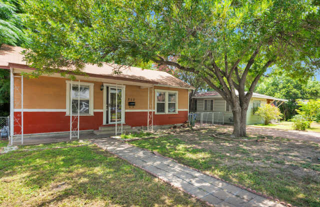 Cozy 2 Bedroom Home in Downtown San Antonio! photos photos Cozy 2 Bedroom Home in Downtown San Antonio! photos photos