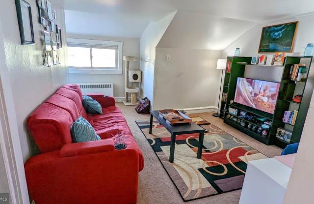 885 N READ AVENUE photos photos