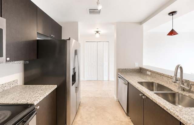 2650 SW 37th Ave photos photos