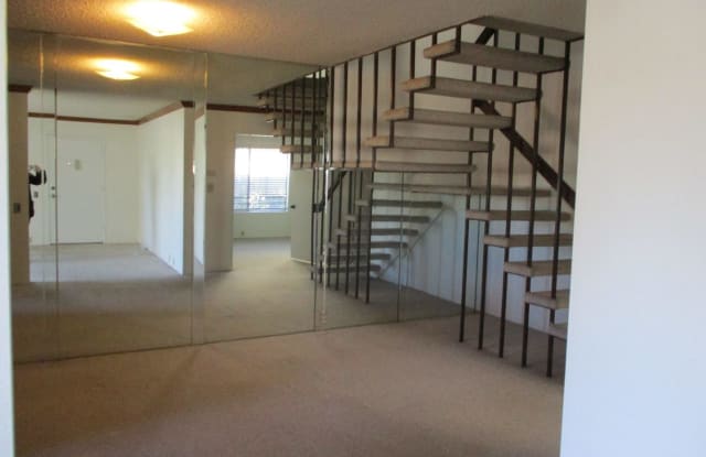 9624 Caminito Tizona - 9624 Caminito Tizona, San Diego, CA 92126