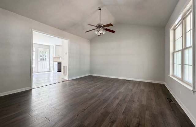 576 Sunray Dr Gallery 3