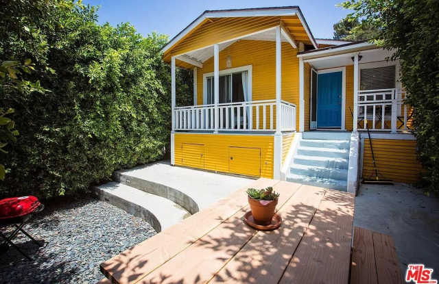 2232 ALLESANDRO St photos photos