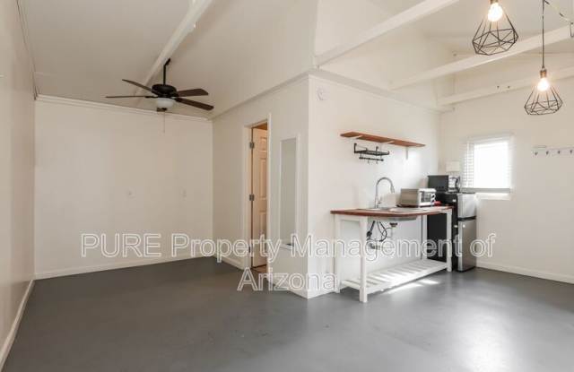 2925 N 15th Dr photos photos