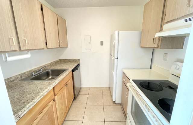 1101 N Benoist Farms Road#101 photos photos