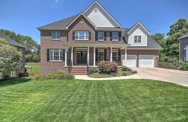 Spacious 5-Bedroom, 5-Bath Home for Rent in Shadowwood photos photos