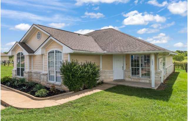 College Station home with stalls and arena on site! photos photos