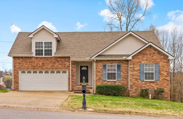 3 Bedroom w/ Bonus - 119 West Drive, Clarksville, TN 37040 3 Bedroom w/ Bonus - 119 West Drive, Clarksville, TN 37040