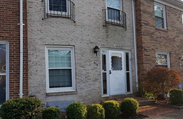 619 D'lyn Street - 619 Dlyn Street, Columbus, OH 43228