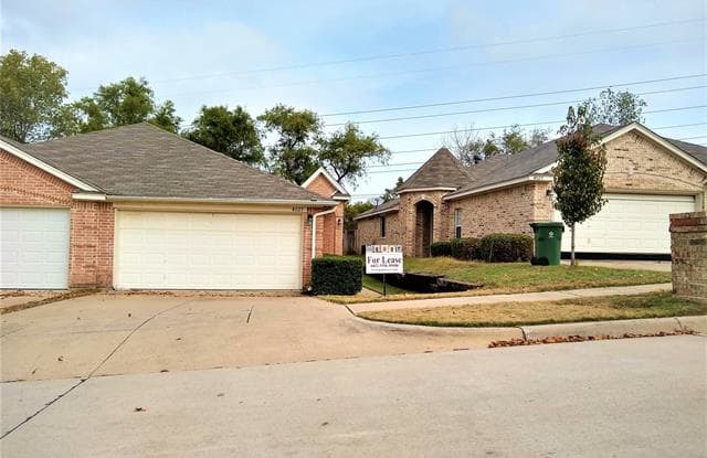 4027 Cottage Park Court - 4027 Cottage Park Ct, Arlington, TX 76013