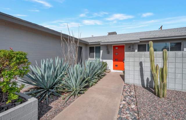 Scottsdale 2 bed 2 Bath Home - With a Pool!!! photos photos