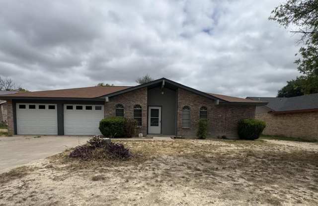 109 Pauline - 109 Pauline Avenue, Del Rio, TX 78840