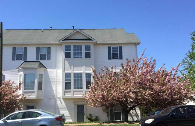 2559 LOGAN WOOD DRIVE - 2559 Logan Wood Drive, McNair, VA 20171