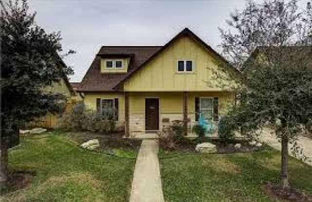 4 Bedroom Home Near the Barracks and on Bus Route! AUGUST MOVE IN! photos photos