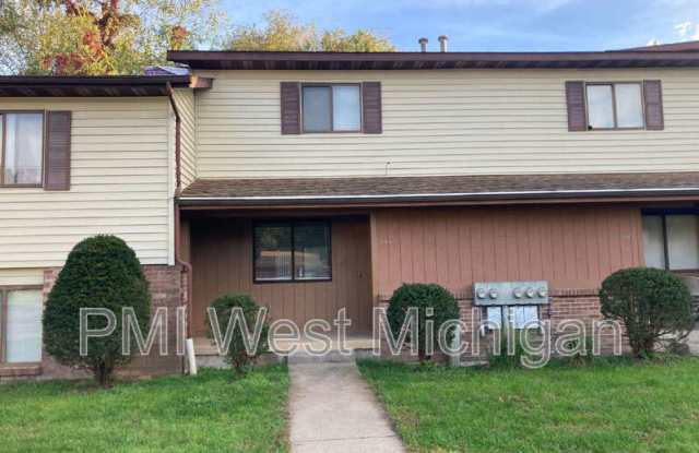 6081 In The Pines Dr SE Gallery 1