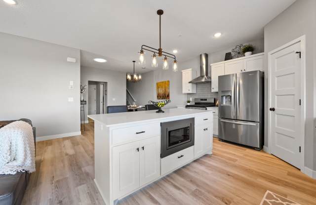 7333 Kalland Cir NE Gallery 3