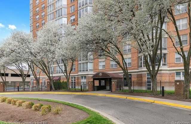 250 E HARBORTOWN Drive photos photos
