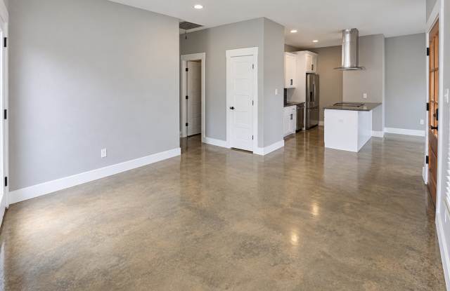 1215 Oak Drive #103 Gallery 2