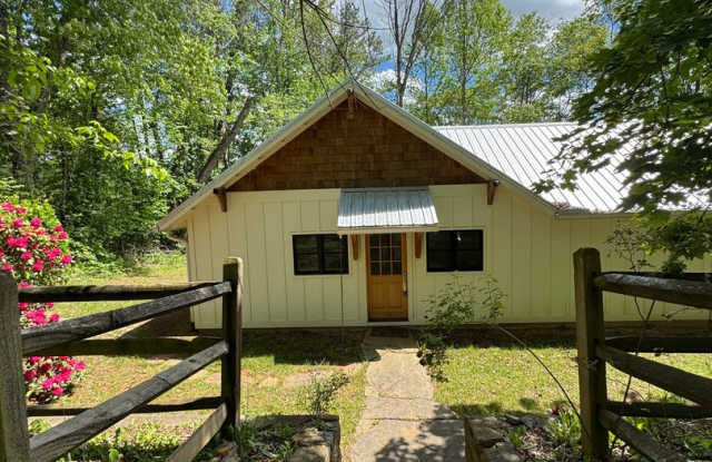 Fairview - Custom built, Modern Farmhouse - 577 Old U.S. 74 Highway, Buncombe County, NC 28730 Fairview - Custom built, Modern Farmhouse - 577 Old U.S. 74 Highway, Buncombe County, NC 28730