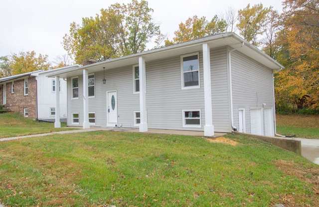 Central Location with a Basement! photos photos