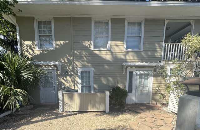 6-Month Lease Option Available — Stylish First-Floor Condo by Daffin Park with All-Inclusive Utilities photos photos