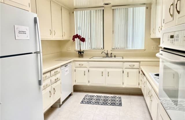 768 Calle Aragon - 768 Calle Aragon, Laguna Woods, CA 92637