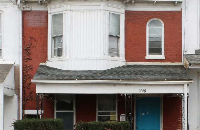 2nd floor Apartment *MOVE IN SPECIAL* photos photos