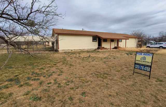 2-bedroom 1 bath duplex Country living close to town AVAILABLE NOW! photos photos