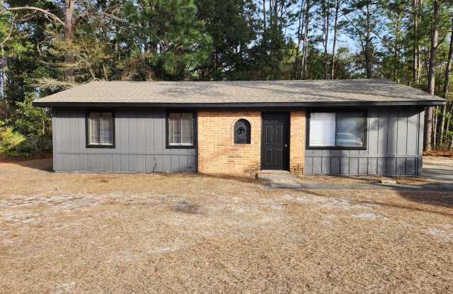 1108 Kelly Dr - 1108 Kelly Drive, Hinesville, GA 31313